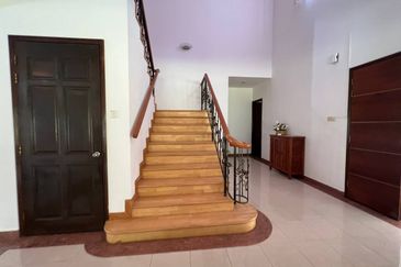 IOI Beverly Row @ IOI Resort City