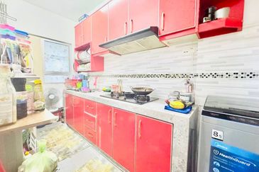 Pangsapuri Jenderam Indah