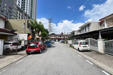 â Taman Pinggiran Indah