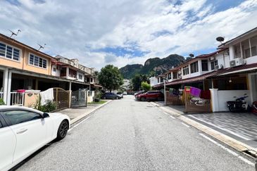 â Taman Pinggiran Indah