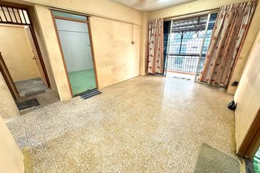 Flat PKNS, Kampung Kerinchi