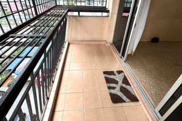 Flat PKNS, Kampung Kerinchi