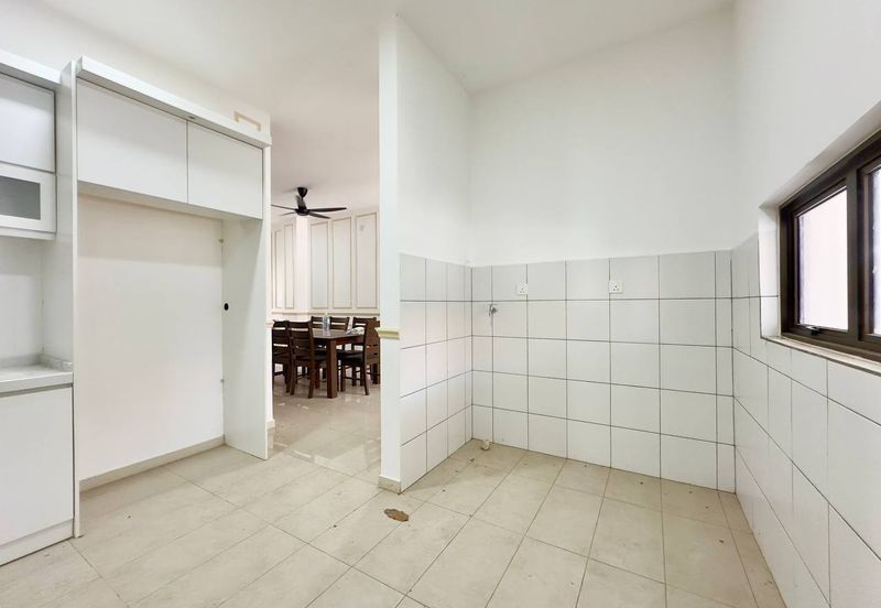 Setia Warisan Tropika (Belladonna)