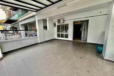 Taman Sri Putra, Sungai Buloh