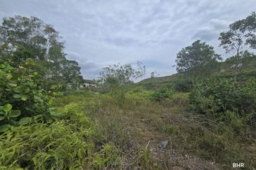 Putra Hill Residency