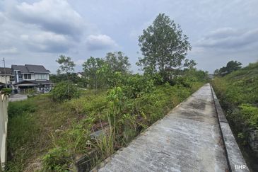 Putra Hill Residency