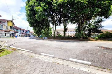Jalan Sesapan Kelubi 27/21