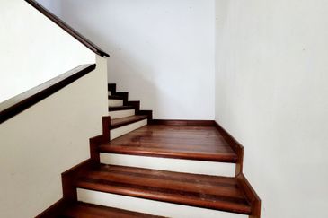 Jalan Sesapan Kelubi 27/21