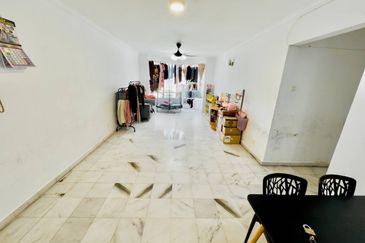 Endah Regal Condominium