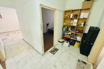 Endah Regal Condominium