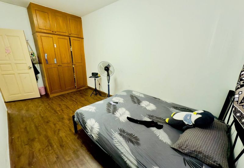 Endah Regal Condominium