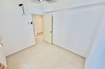 Beverly Tower @ Plaza Medan Putra