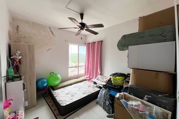 Residensi Laguna Biru 2