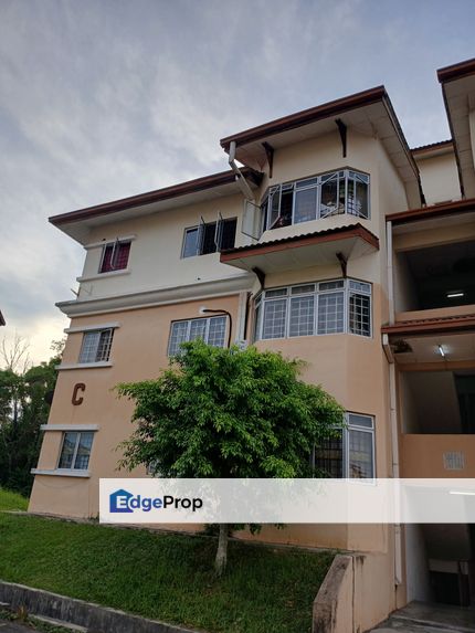 Vista Seri Putra Bandar Sri Putra Bangi Blok C For Sale, Selangor, Bangi