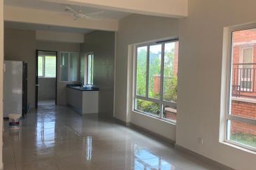 2.5 storey ENDLOT Superlink House @ Goodview Residence Sungai Long 