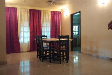 Super Cheap Cornerlot Double-Storey at Sungai Long 