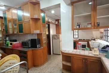 Super Cheap Cornerlot Double-Storey at Sungai Long 