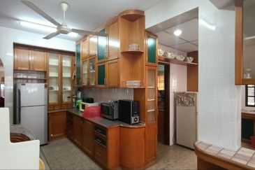 Super Cheap Cornerlot Double-Storey at Sungai Long 