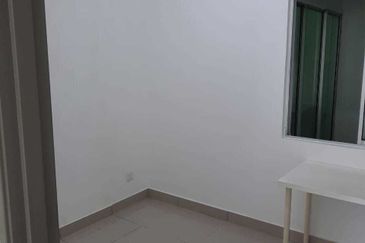 1 Razak Mansion (Residensi Tun Razak)