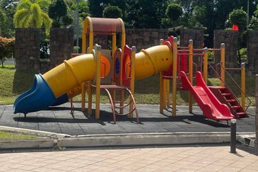 Avenue 2, Lake Valley