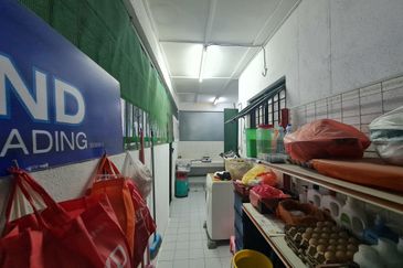 Good Condition Superlink Terrace House at Bandar Mahkota Cheras 