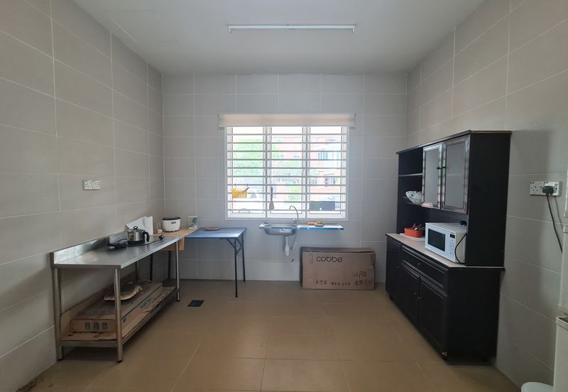 Beautiful Bungalow with Golf Course Unblock View at all floor @Bandar Sungai Long, Kajang, Selangor.