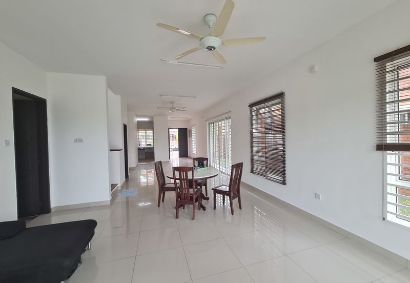 Beautiful Bungalow with Golf Course Unblock View at all floor @Bandar Sungai Long, Kajang, Selangor.