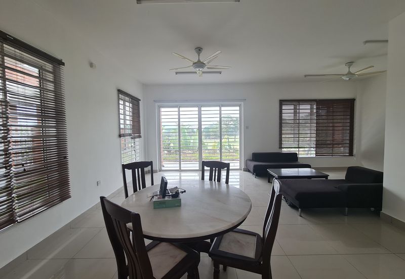 Beautiful Bungalow with Golf Course Unblock View at all floor @Bandar Sungai Long, Kajang, Selangor.