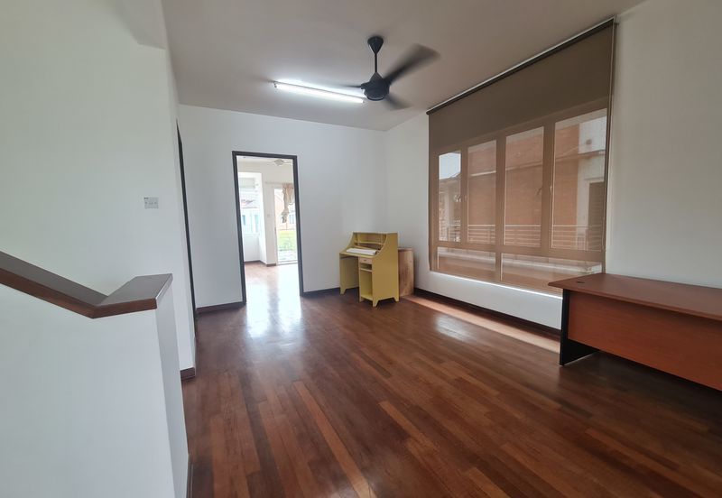 Beautiful Bungalow with Golf Course Unblock View at all floor @Bandar Sungai Long, Kajang, Selangor.
