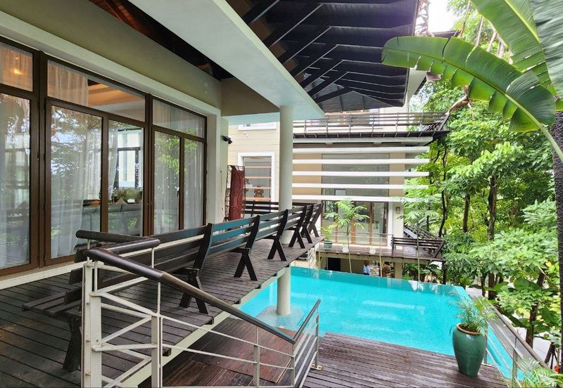 3-storey Bungalow for SALE at Country Heights Damansara FREEHOLD Resort Bungalow 