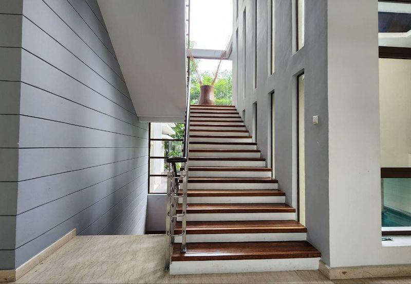 3-storey Bungalow for SALE at Country Heights Damansara FREEHOLD Resort Bungalow 