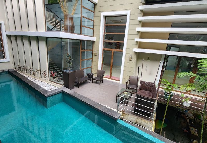 3-storey Bungalow for SALE at Country Heights Damansara FREEHOLD Resort Bungalow 