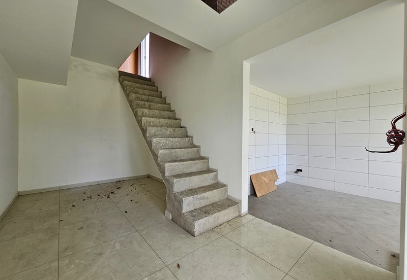 Cheap Nice Super Huge Land Bungalow at Bandar Sungai Long 