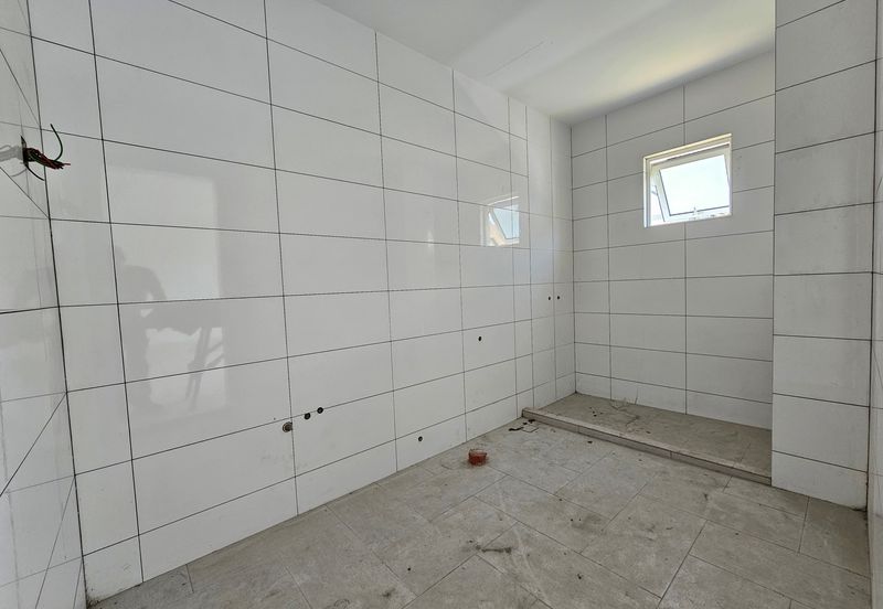 Cheap Nice Super Huge Land Bungalow at Bandar Sungai Long 