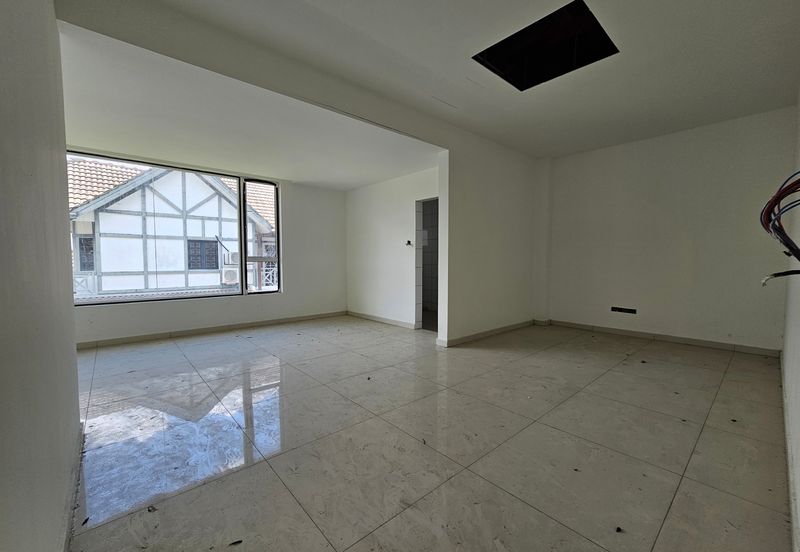 Cheap Nice Super Huge Land Bungalow at Bandar Sungai Long 