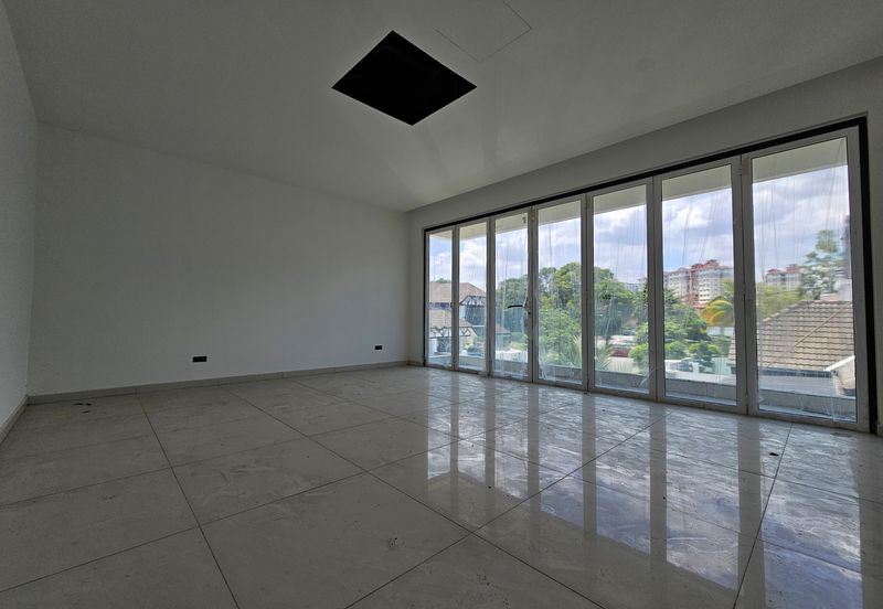 Cheap Nice Super Huge Land Bungalow at Bandar Sungai Long 