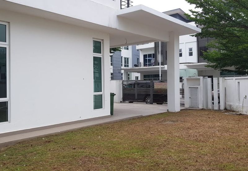 Suria Villa @ Sungai Long