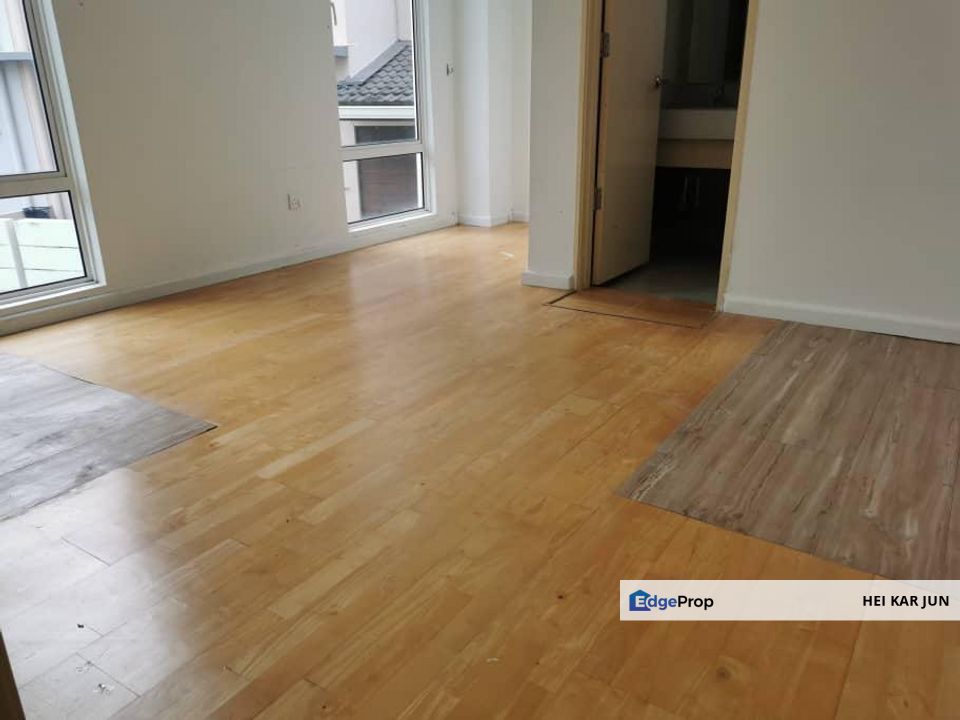 Cheap Nice Double storey Semi-D at Avenue 6 Bandar Tun Hussein Onn , Selangor, Batu 9th Cheras