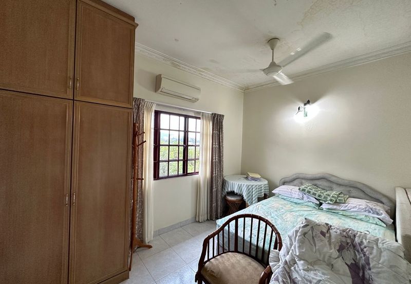 Bandar Tun Hussein Onn