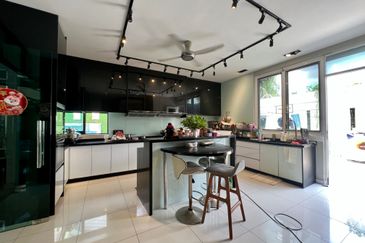 Bandar Tun Hussein Onn