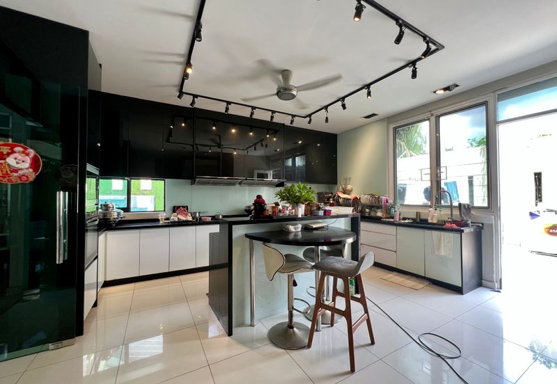 Bandar Tun Hussein Onn