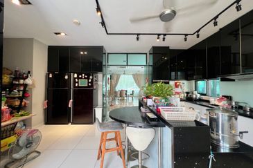 Bandar Tun Hussein Onn