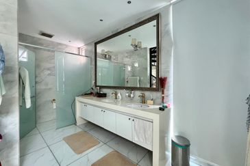 Bandar Tun Hussein Onn