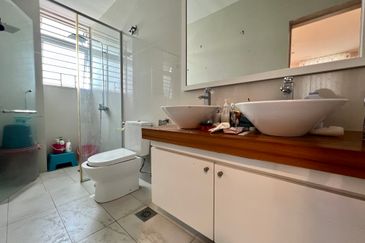 Bandar Tun Hussein Onn