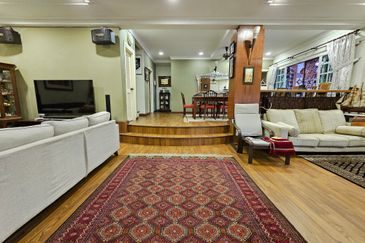 Cheap Nice Reno Extended Double Storey Terrace Corner Lot at Sungai Long 