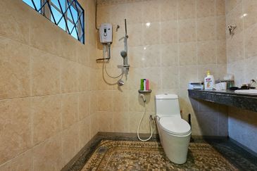 Cheap Nice Reno Extended Double Storey Terrace Corner Lot at Sungai Long 