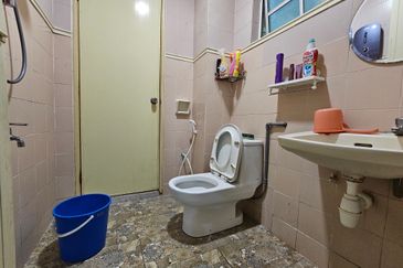 Cheap Nice Reno Extended Double Storey Terrace Corner Lot at Sungai Long 