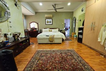 Cheap Nice Reno Extended Double Storey Terrace Corner Lot at Sungai Long 