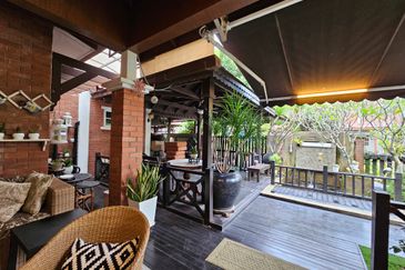 Cheap Nice Reno Extended Double Storey Terrace Corner Lot at Sungai Long 