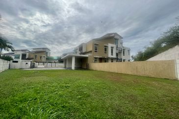 Bandar Tun Hussein Onn